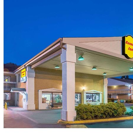 Sunset Inn Northlake Charlotte Ngoại thất bức ảnh