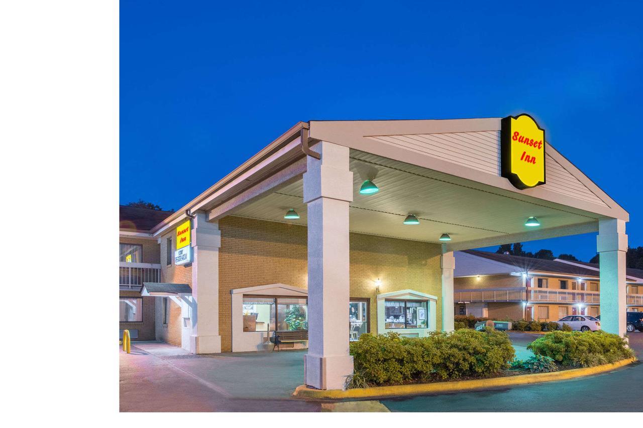 Sunset Inn Northlake Charlotte Ngoại thất bức ảnh