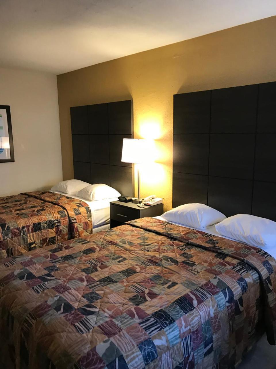 Sunset Inn Northlake Charlotte Ngoại thất bức ảnh