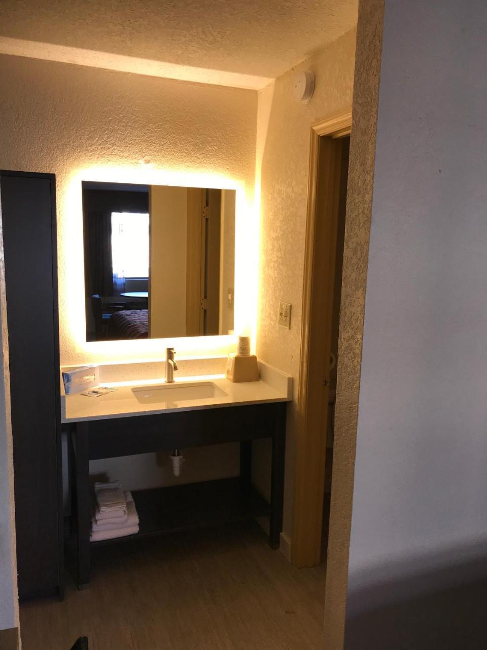 Sunset Inn Northlake Charlotte Ngoại thất bức ảnh